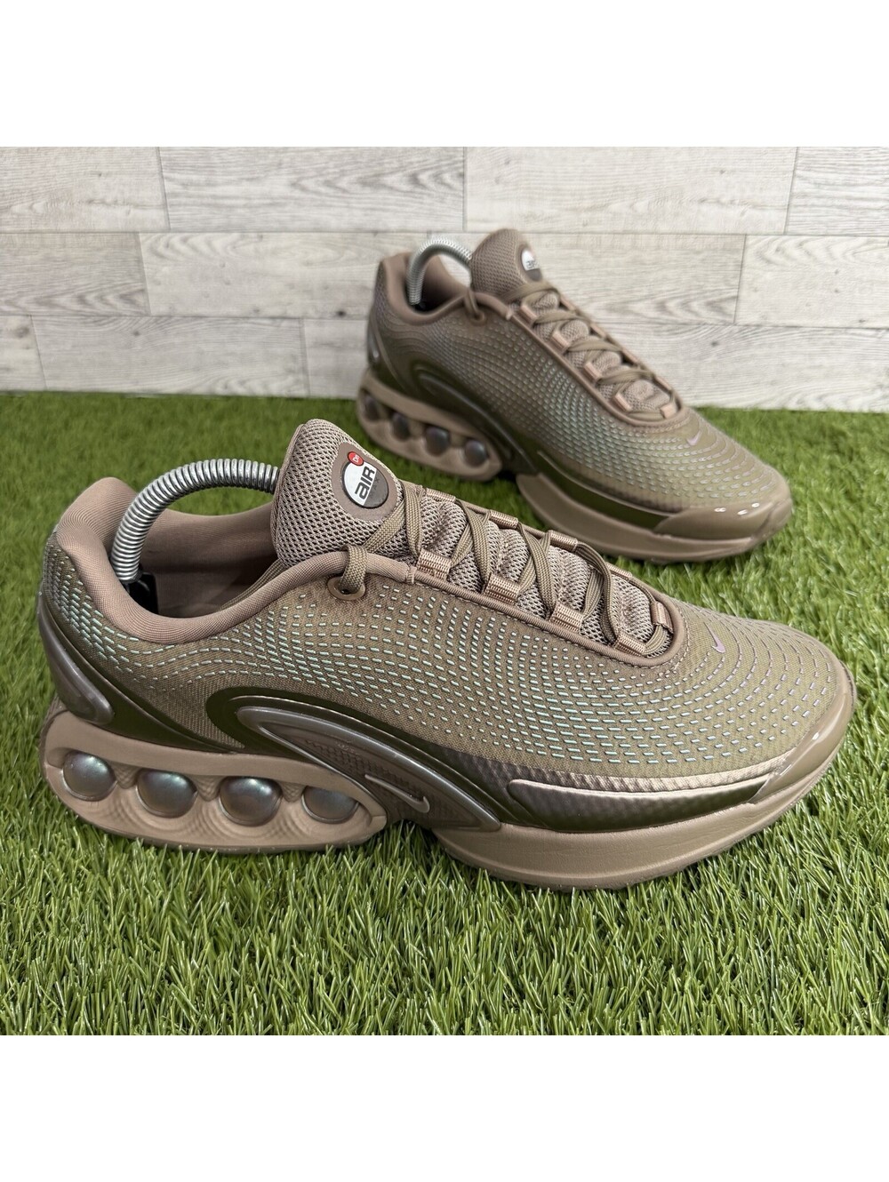 Nike Air Max Dn_Mink Brown/Ironstone-Taupe Haze HV4861-201 Women’s Size 10 NWOB